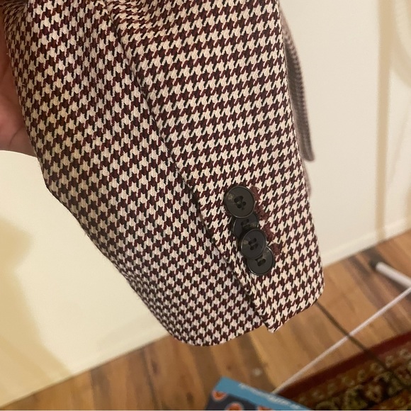 Blazer - Picture 5 of 5